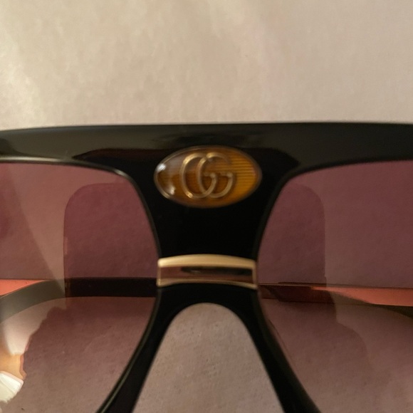 Gucci women’s sunglasses - Picture 3 of 8